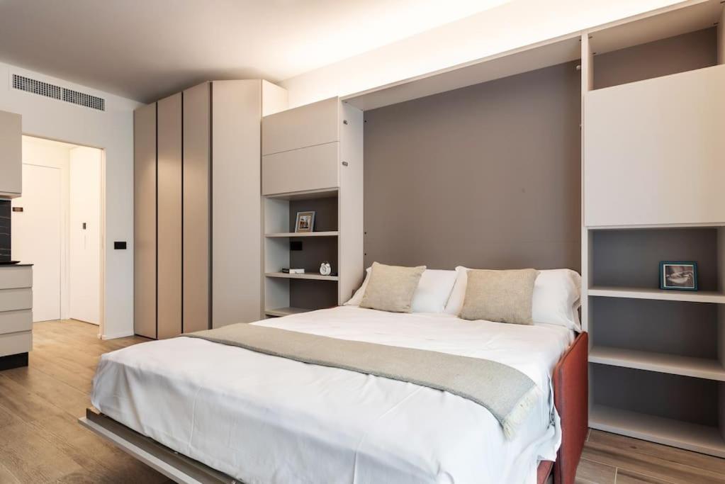 Emotichome 7 Flexyrent * Milano